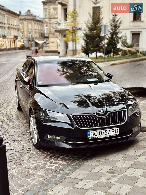 Лифтбек Skoda Superb 2018 в Львове фото Лифтбек Skoda Superb 2018 в Львове