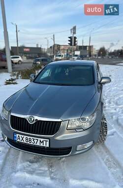 Ліфтбек Skoda Superb 2009 в Харкові