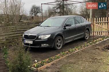 Лифтбек Skoda Superb 2010 в Львове