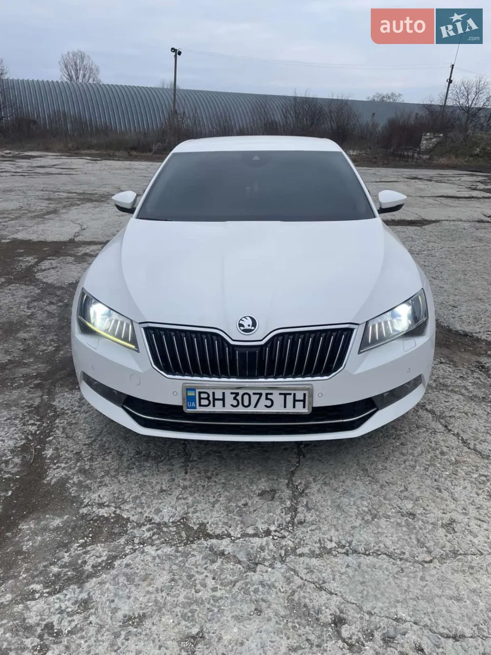 2017 Skoda Superb - мініатюра 10
