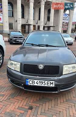 Лифтбек Skoda Superb 2003 в Чернигове