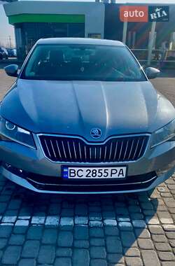 Ліфтбек Skoda Superb 2015 в 