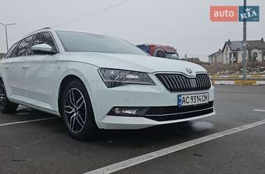 Универсал Skoda Superb 2016 в Киеве