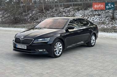 Лифтбек Skoda Superb 2018 в 