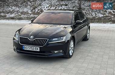 Лифтбек Skoda Superb 2018 в 