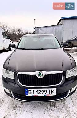 Ліфтбек Skoda Superb 2009 в Золочеві