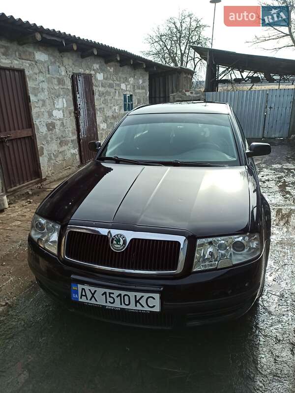 Skoda Superb 2004