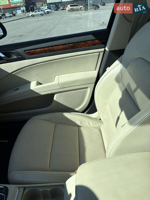 Универсал Skoda Superb 2012 в Харькове