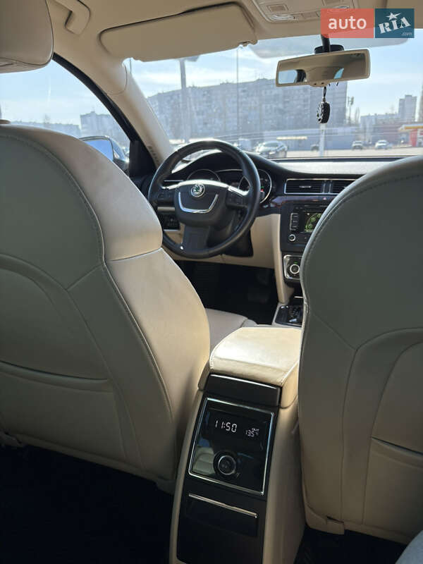 Универсал Skoda Superb 2012 в Харькове