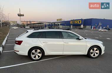 Универсал Skoda Superb 2017 в 
