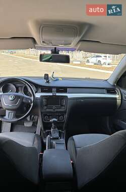 Универсал Skoda Superb 2012 в 