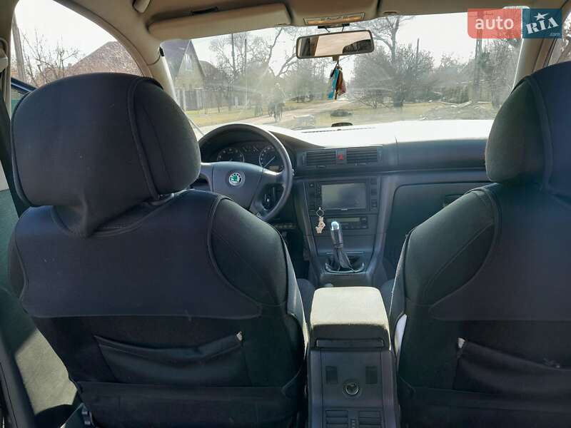 Лифтбек Skoda Superb 2008 в Днепре