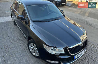 Лифтбек Skoda Superb 2012 в Днепре