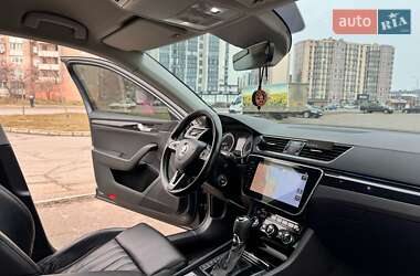 Універсал Skoda Superb 2018 в 