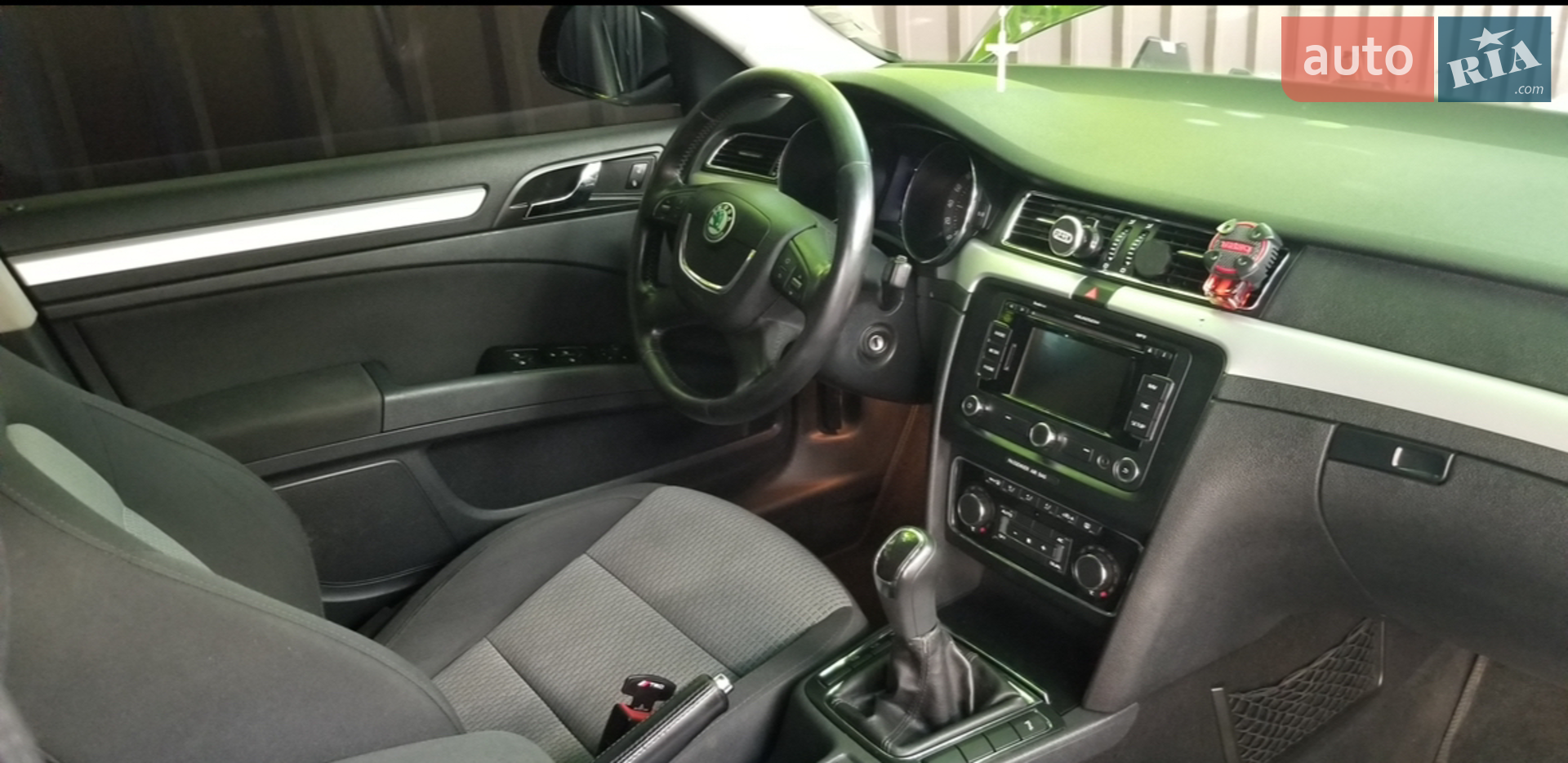 2012 Skoda Superb - мініатюра 8