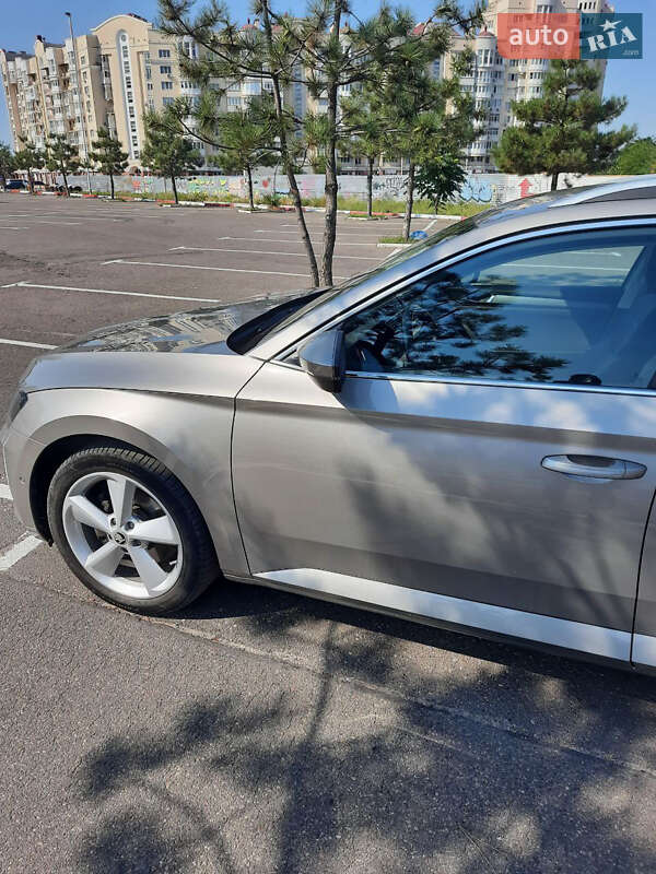 Универсал Skoda Superb 2015 в Киеве фото 2 Универсал Skoda Superb 2015 в Киеве