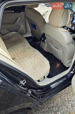Универсал Skoda Superb 2018 в 