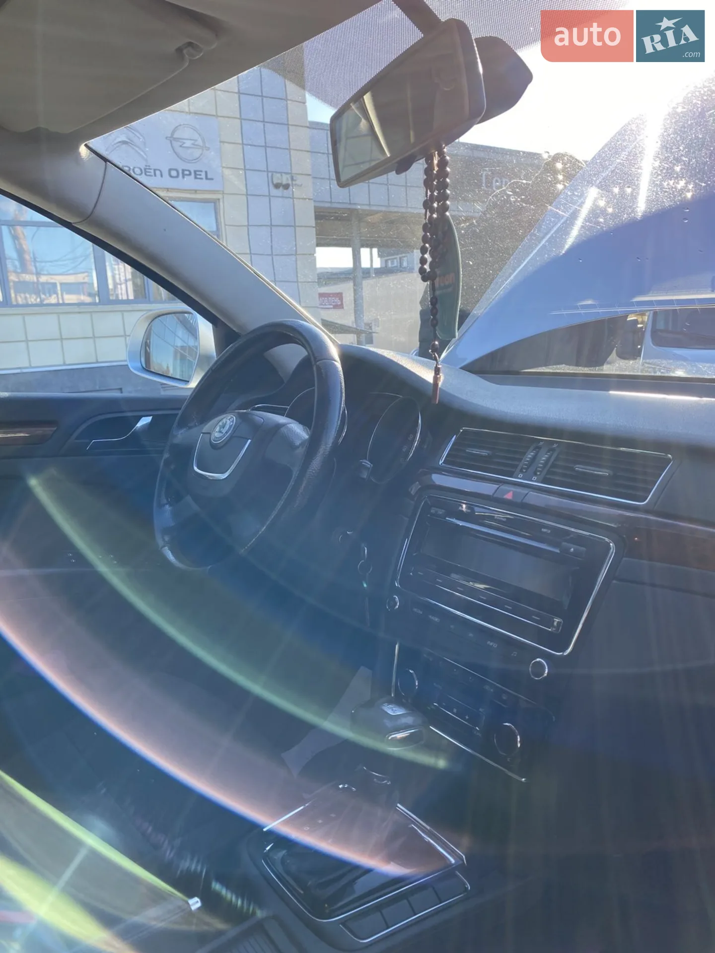 2010 Skoda Superb - мініатюра 8