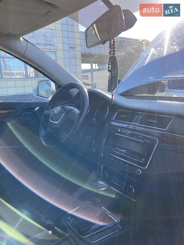 Ліфтбек Skoda Superb 2010 в Тернополі