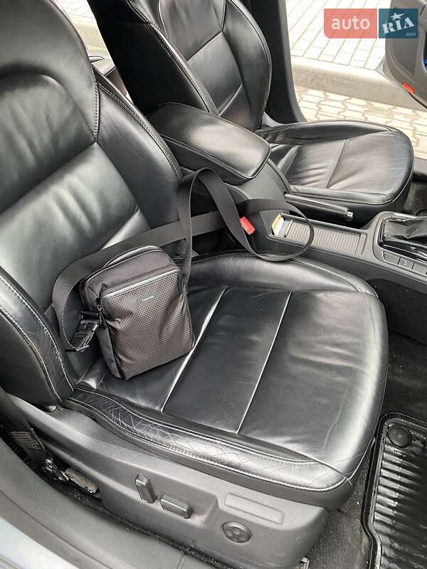 Универсал Skoda Superb 2011 в Львове