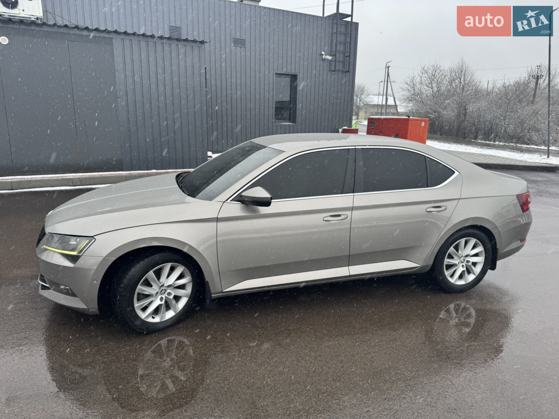 2016 Skoda Superb - мініатюра 10