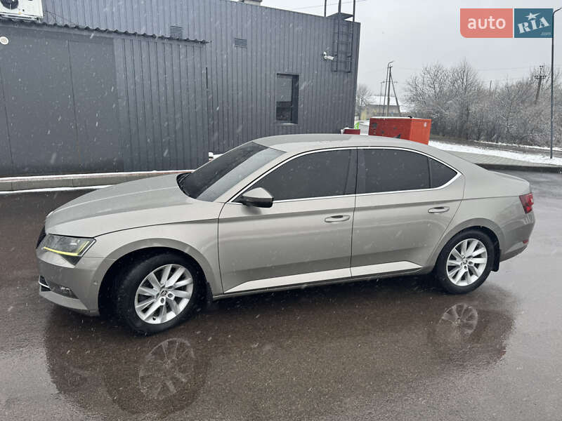 Лифтбек Skoda Superb 2016 в Самборе фото 10 Лифтбек Skoda Superb 2016 в Самборе