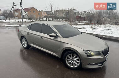 Лифтбек Skoda Superb 2016 в Самборе