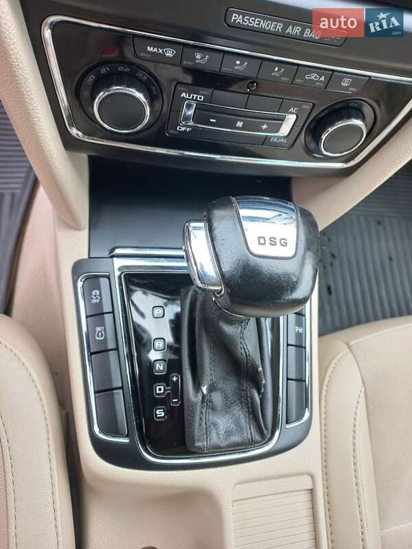 Универсал Skoda Superb 2010 в Шумске