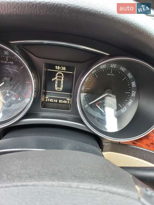 Универсал Skoda Superb 2010 в Шумске