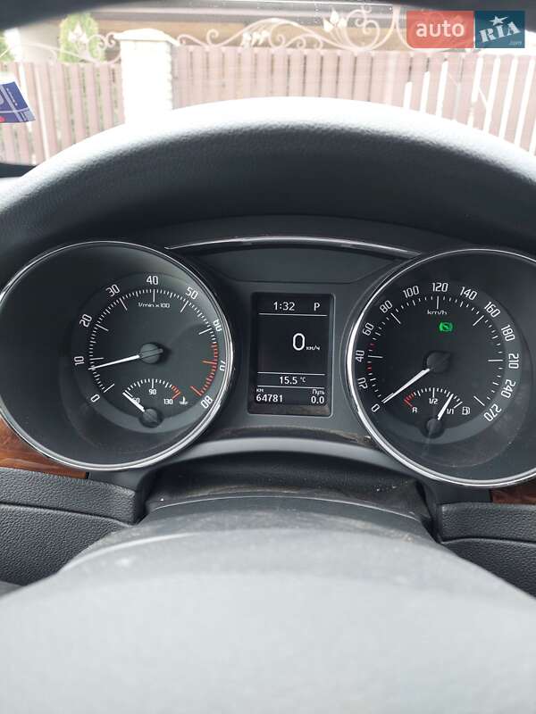 Лифтбек Skoda Superb 2013 в Кривом Роге