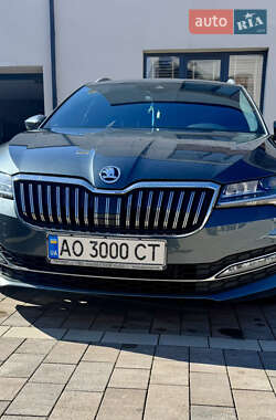 Універсал Skoda Superb 2019 в Ужгороді