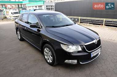 Лифтбек Skoda Superb 2011 в 
