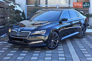 Ліфтбек Skoda Superb 2019 в Стрию