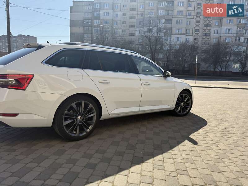 Універсал Skoda Superb 2020 в Хмельницькому