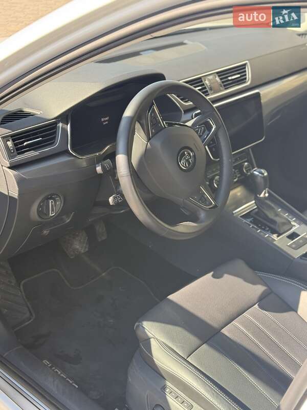 Універсал Skoda Superb 2020 в Хмельницькому