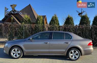 Лифтбек Skoda Superb 2010 в 