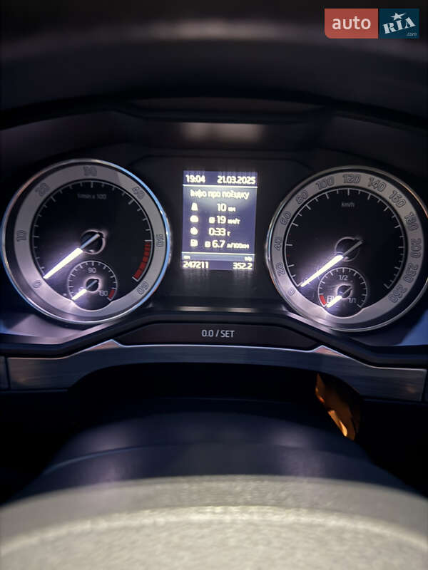 Лифтбек Skoda Superb 2019 в Мукачево