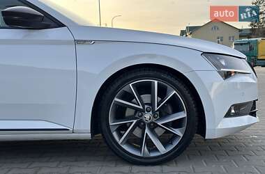 Лифтбек Skoda Superb 2018 в 