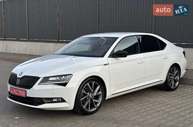 Лифтбек Skoda Superb 2018 в 