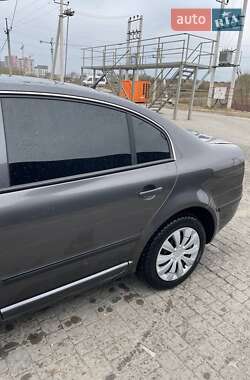 Лифтбек Skoda Superb 2006 в 