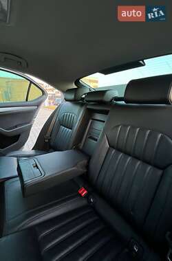 Лифтбек Skoda Superb 2015 в 