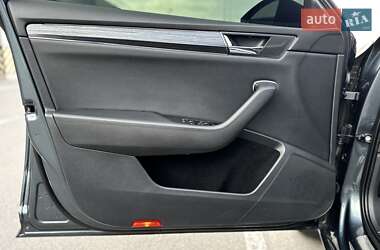 Ліфтбек Skoda Superb 2020 в 