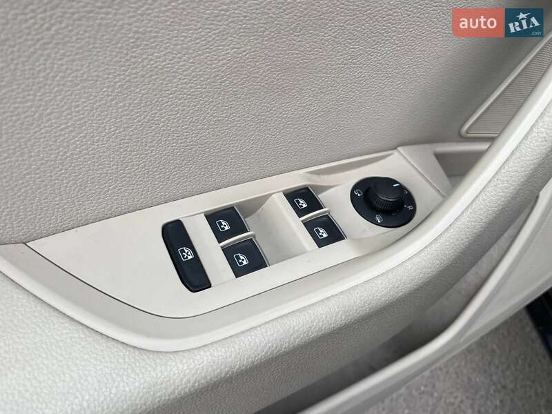 Универсал Skoda Superb 2016 в Николаеве