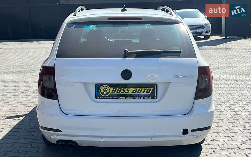 Универсал Skoda Superb 2012 в Черновцах