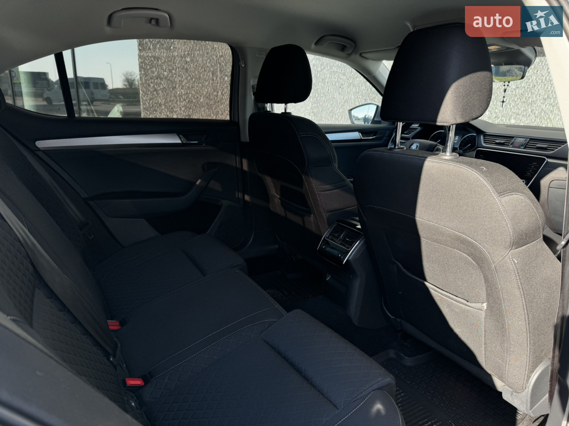 2019 Skoda Superb - мініатюра 12