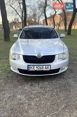 Лифтбек Skoda Superb 2009 в 