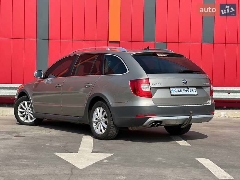 Универсал Skoda Superb 2014 в Киеве