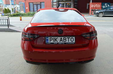 Лифтбек Skoda Superb 2019 в 
