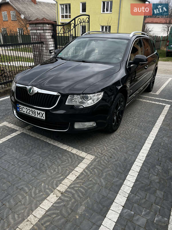 Универсал Skoda Superb 2011 в Стрые