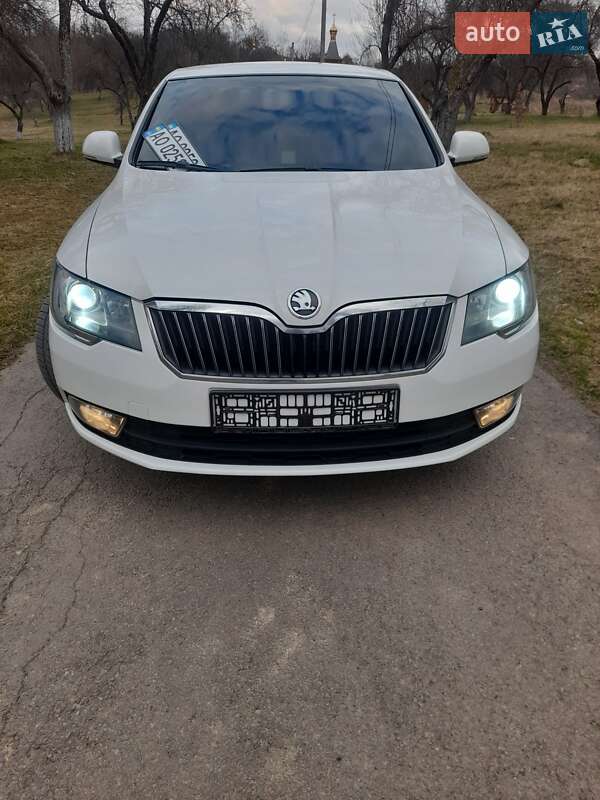 Лифтбек Skoda Superb 2013 в Хусте